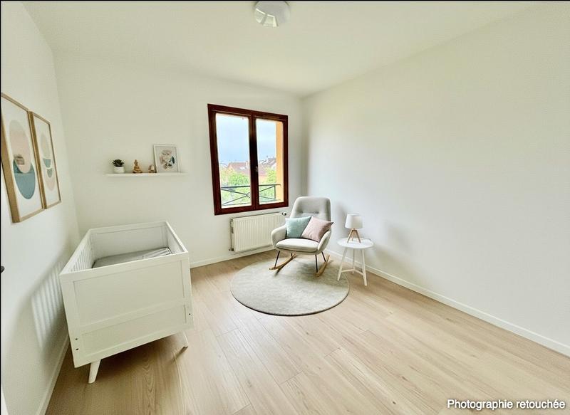 Maison traditionnelle - 115 m² - 7 pièces