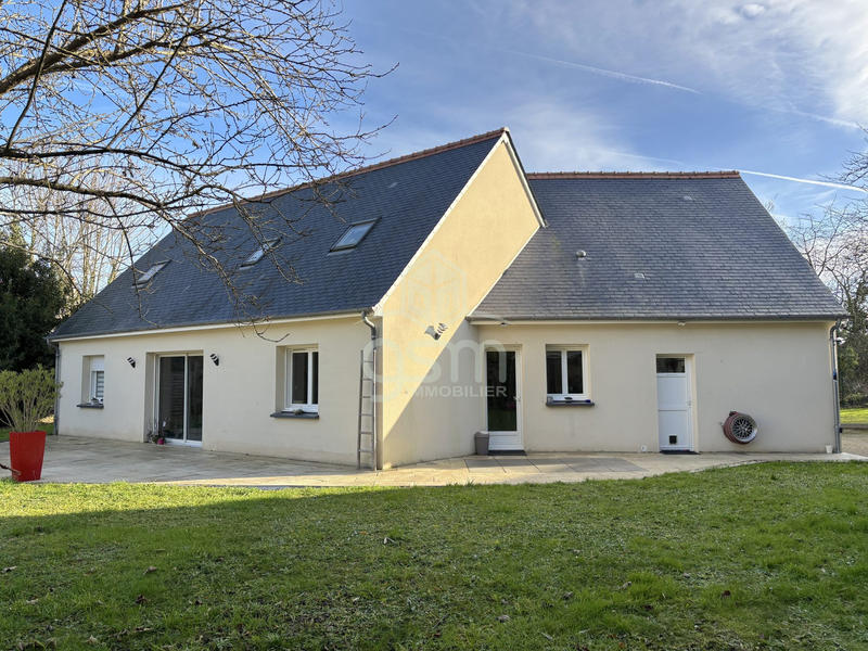 Maison traditionnelle - 164 m² - 6 pièces