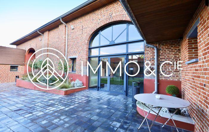 Maison - 570 m² - 17 pièces