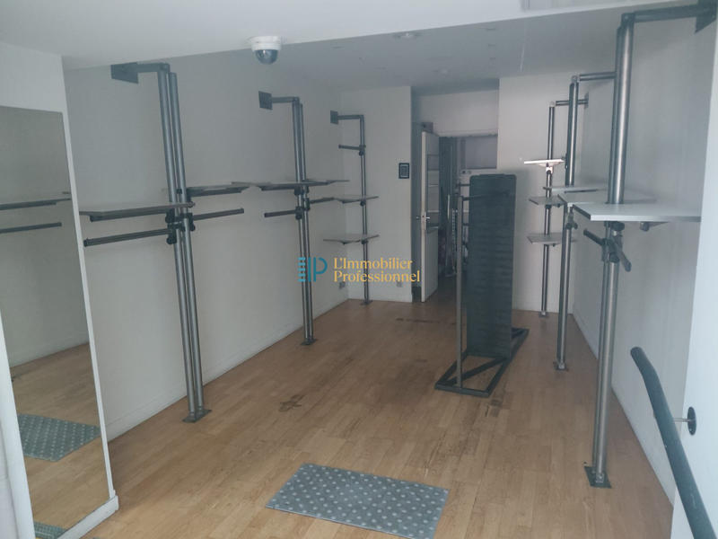 Local commercial - 174 m² - 6 pièces