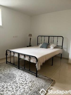 Chambre - 28 m² - 1 pièce