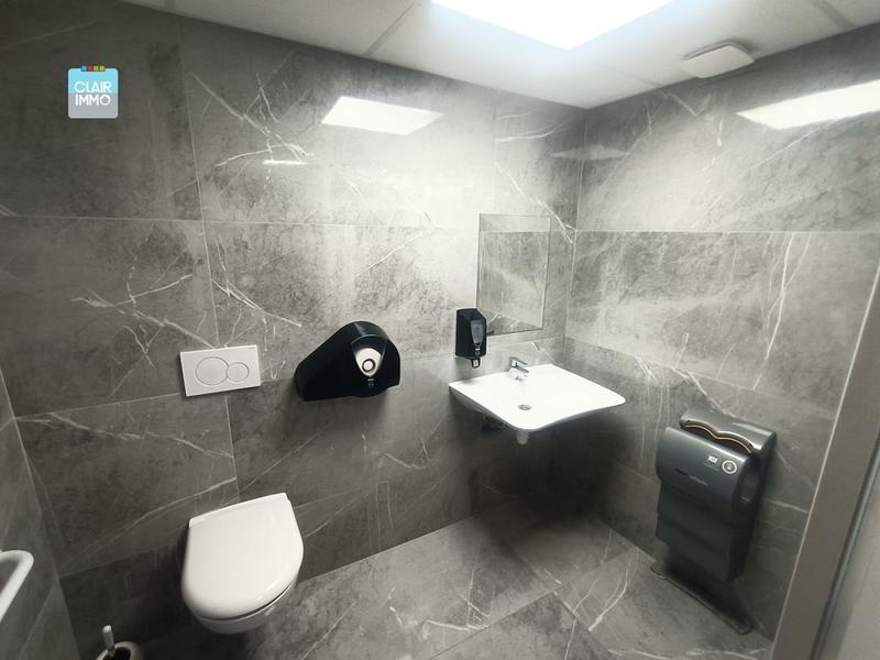 Fonds de commerce - 300 m²