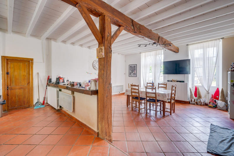 Maison - 185 m² - 6 pièces