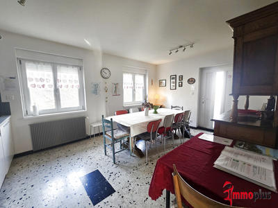 Maison - 137 m² - 7 pièces