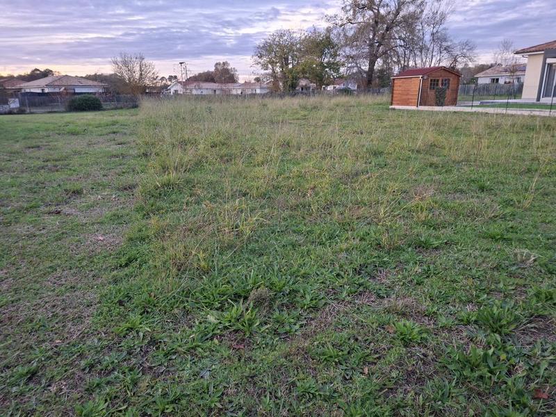 Terrain constructible - 965 m²