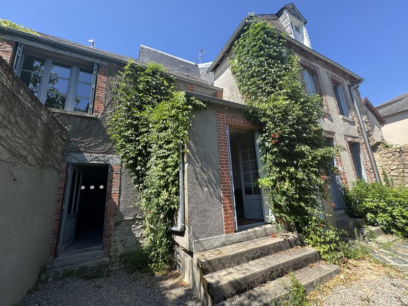 Maison - 197 m² - 8 pièces