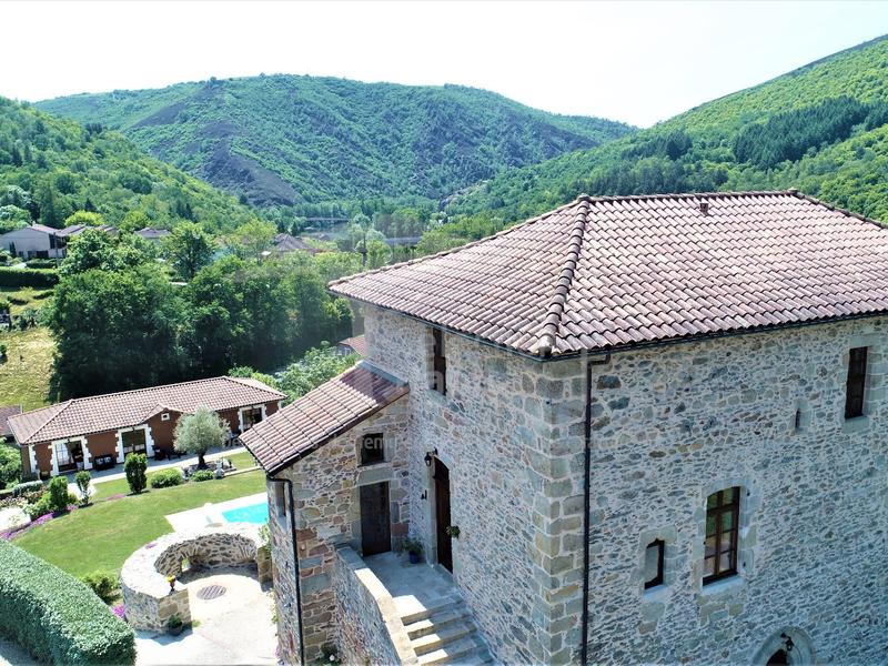 Château - 450 m² - 12 pièces