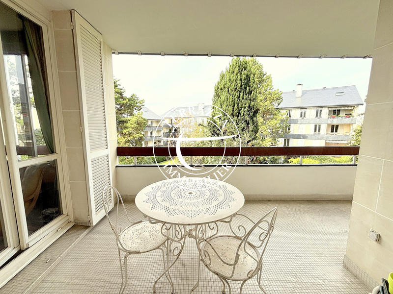 Appartement - 138 m² - 5 pièces