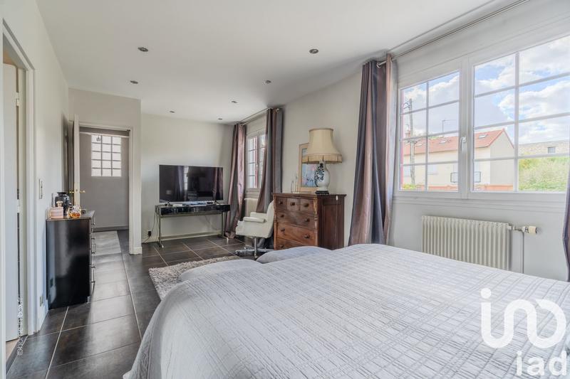 Maison - 200 m² - 8 pièces