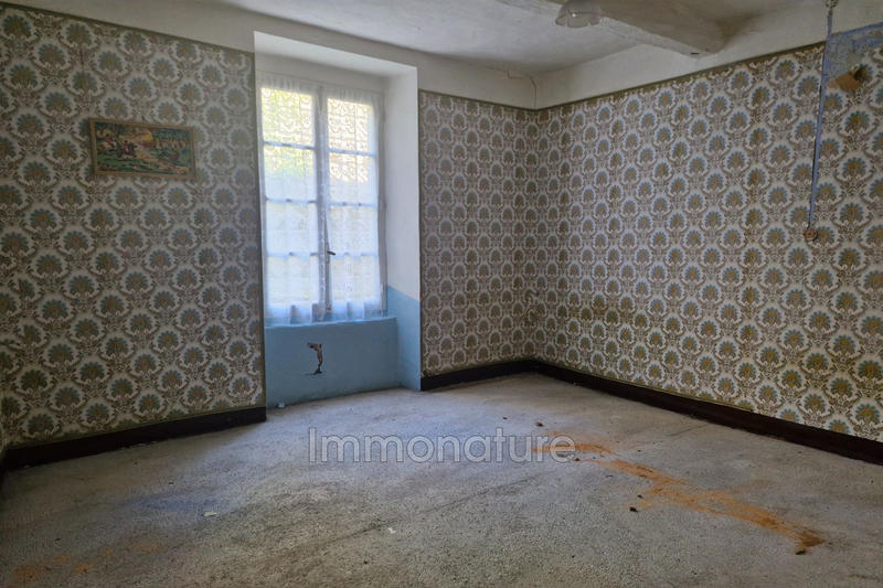 Maison - 325 m² - 13 pièces