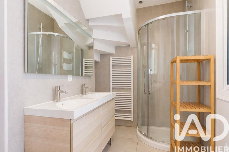 Maison - 104 m² - 6 pièces