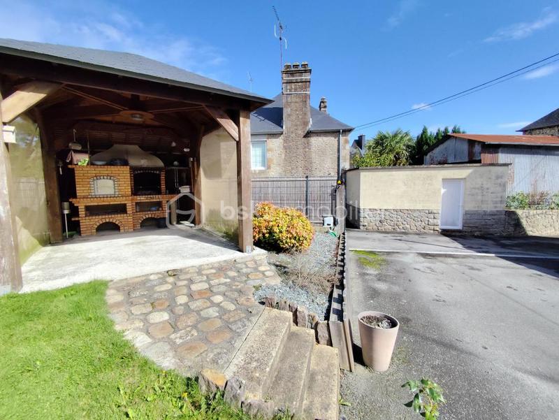 Maison - 112 m² - 7 pièces