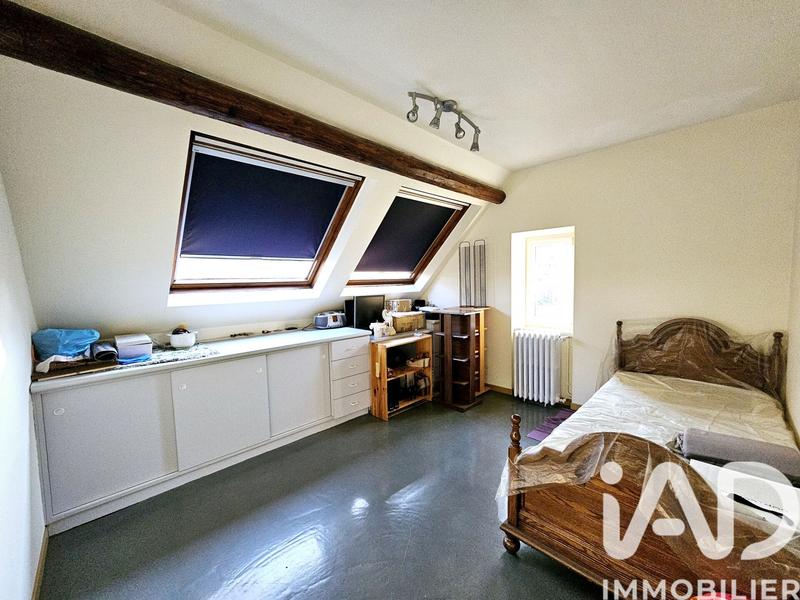 Maison - 238 m² - 11 pièces