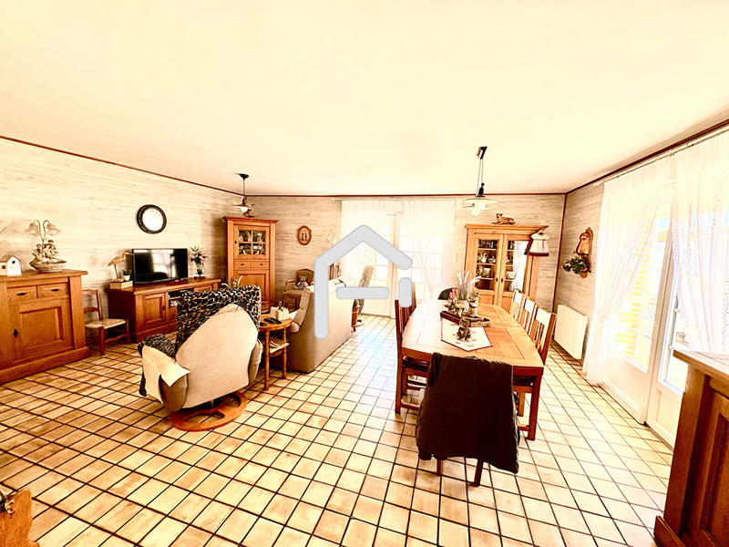 Maison - 123 m² - 4 pièces