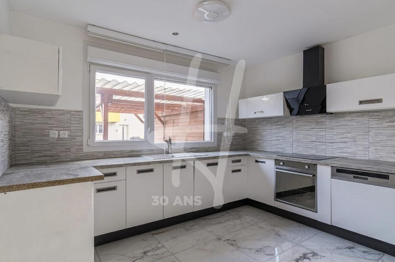 Maison - 100 m² - 5 pièces