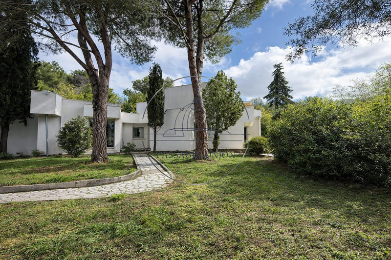 Villa - 180 m² - 5 pièces