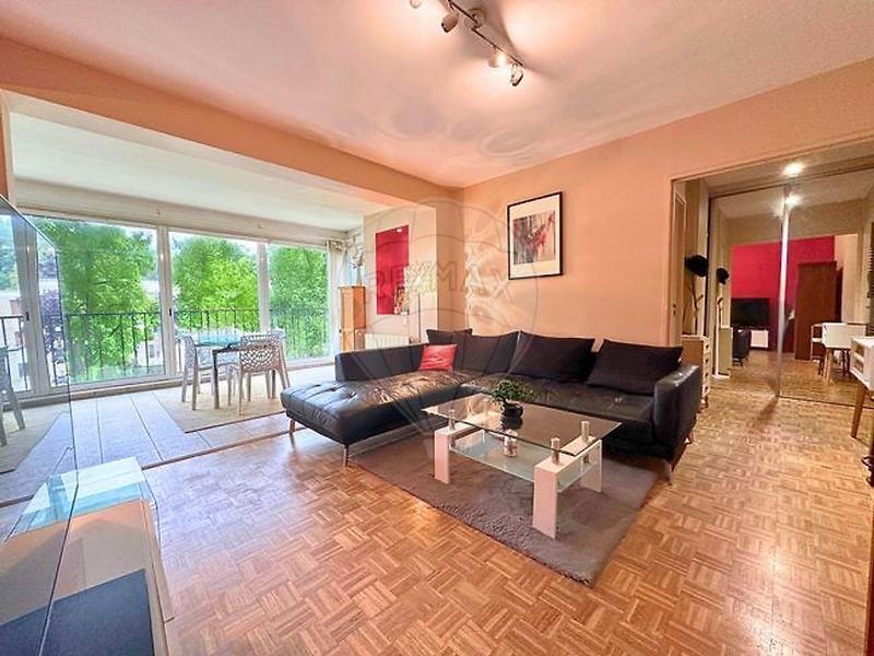 Appartement - 87 m² - 5 pièces