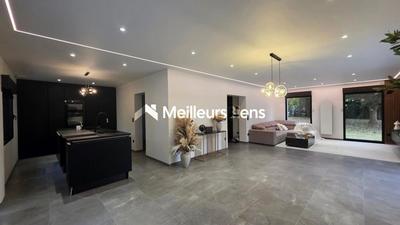 Villa - 170 m² - 6 pièces