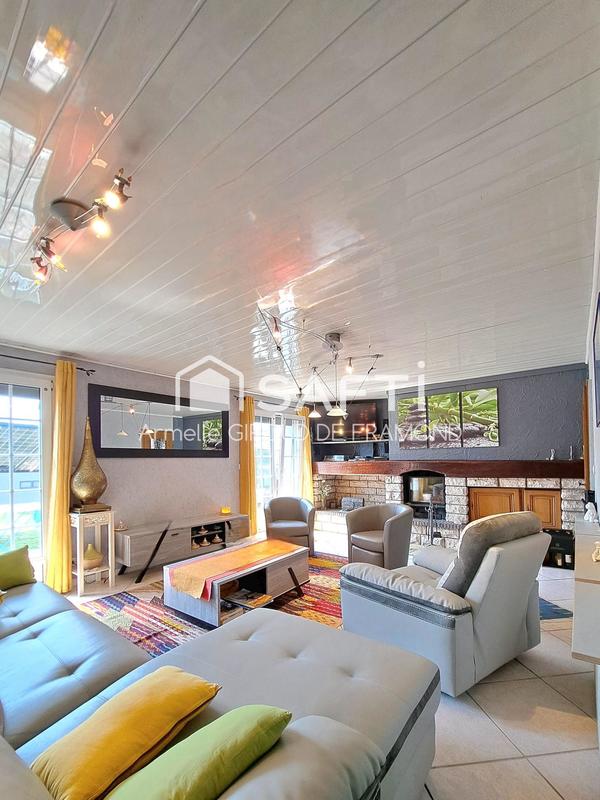 Maison - 147 m² - 6 pièces