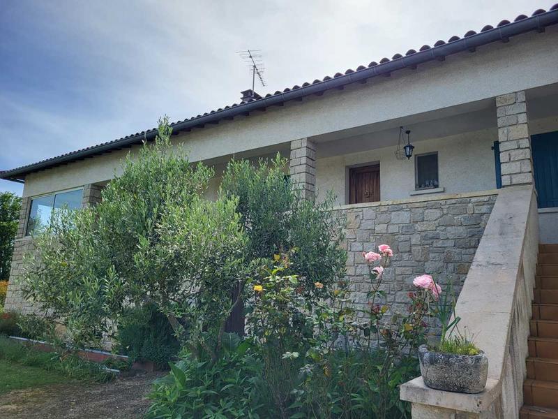 Maison - 200 m² - 7 pièces