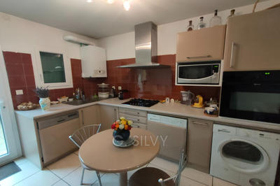 Appartement - 84 m² - 3 pièces