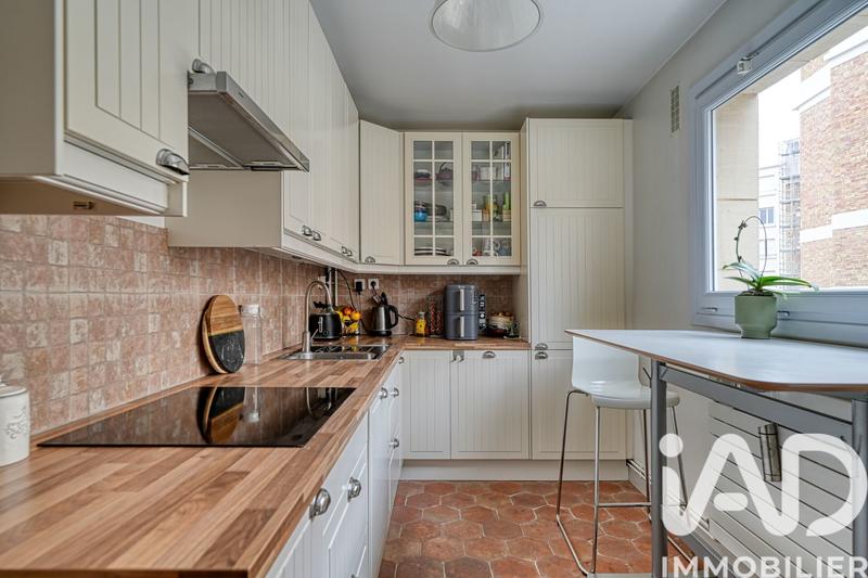 Appartement - 100 m² - 5 pièces