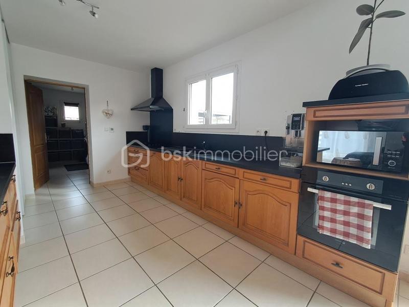 Maison traditionnelle - 1 433 m² - 4 pièces