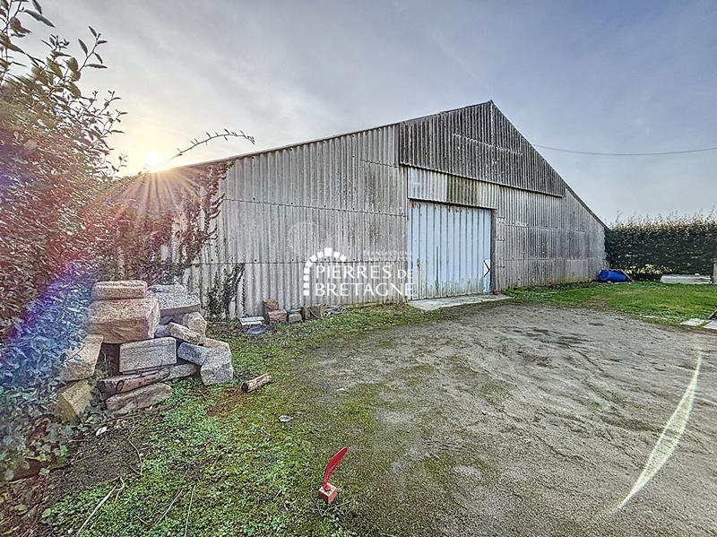 Maison - 220 m² - 7 pièces