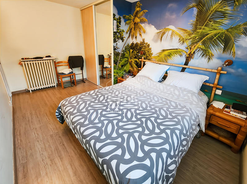 Maison - 175 m² - 10 pièces