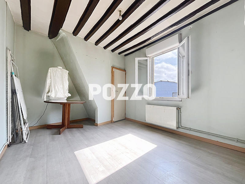 Maison - 95 m² - 5 pièces