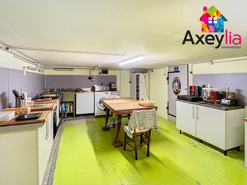 Maison - 159 m² - 7 pièces