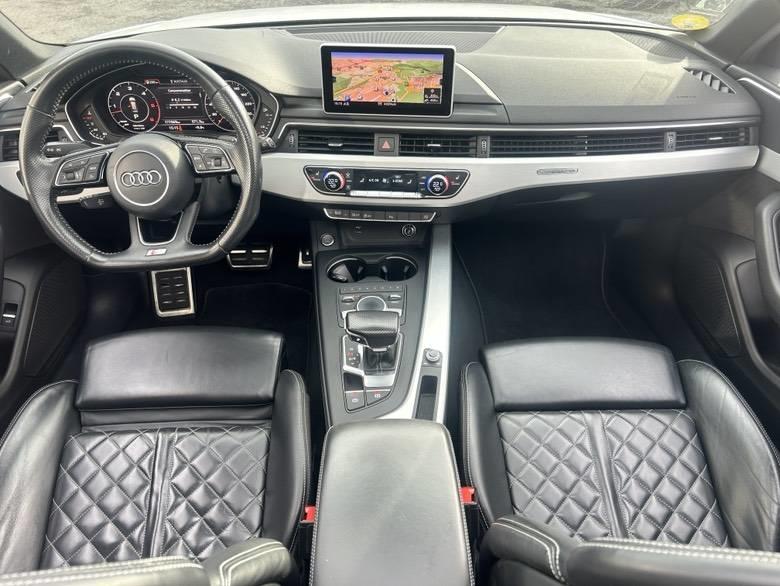 Audi A4 3.0 V6 Tdi 272ch s line quattro s tronic 7