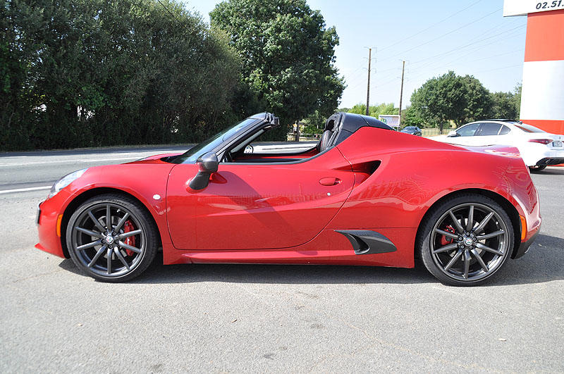 Alfa Romeo 4c spider1750 tbi 240cv standard edition pn 94 455€