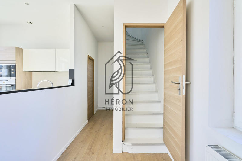 Maison - 104 m² - 4 pièces