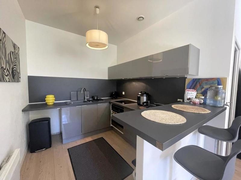 Appartement - 60 m² - 2 pièces