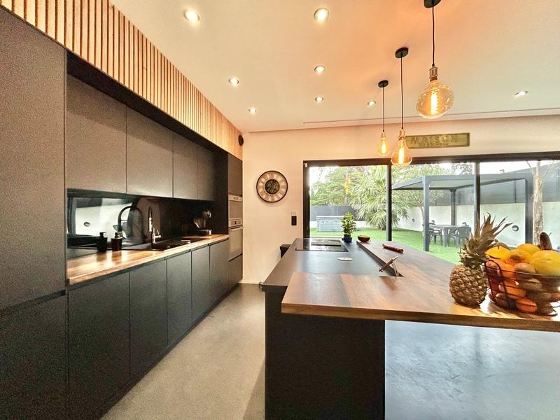 Maison - 165 m² - 5 pièces