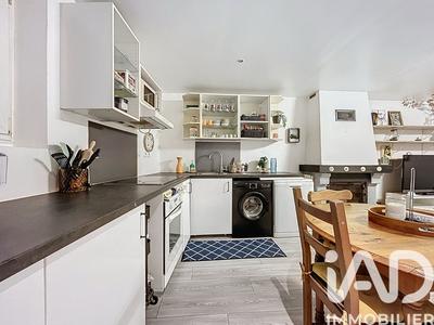 Maison - 76 m² - 3 pièces