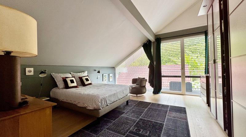 Maison d'architecte - 300 m² - 8 pièces