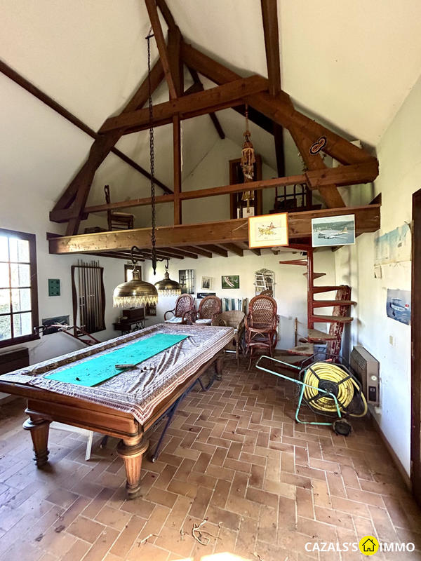 Maison ancienne - 216 m² - 7 pièces