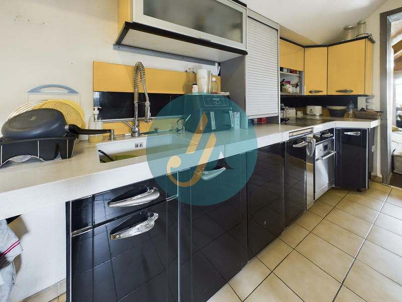 Maison - 145 m² - 5 pièces