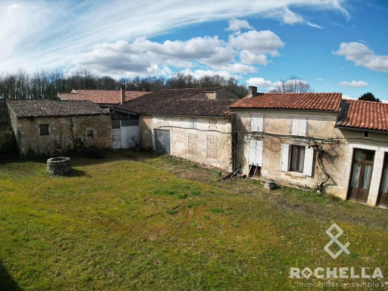 Maison ancienne - 310 m² - 10 pièces