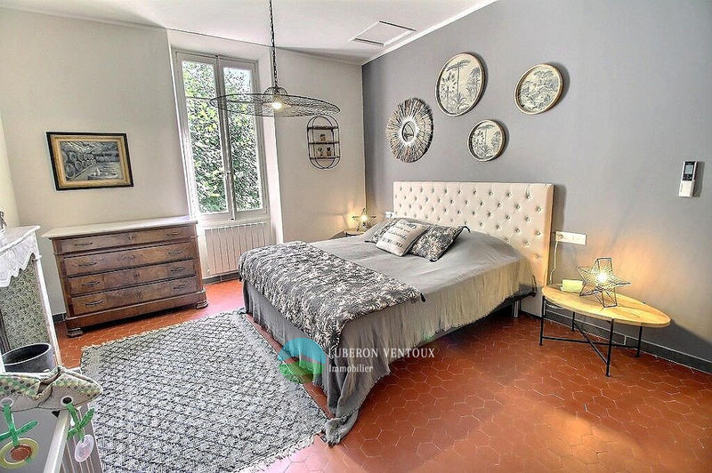 Maison - 195 m² - 7 pièces