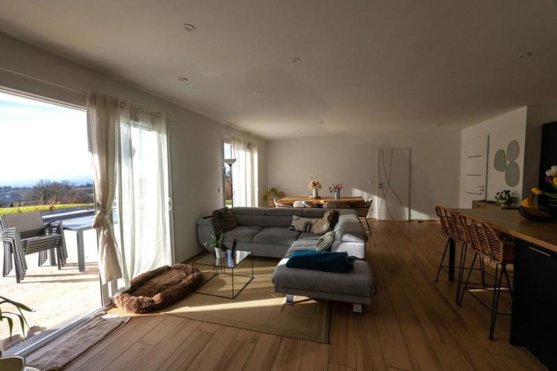 Villa - 122 m² - 5 pièces