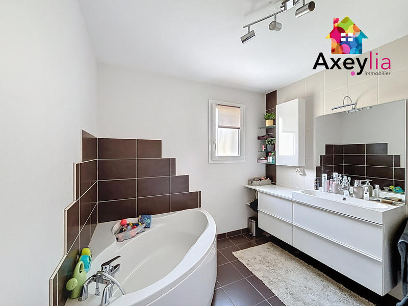 Maison - 117 m² - 6 pièces