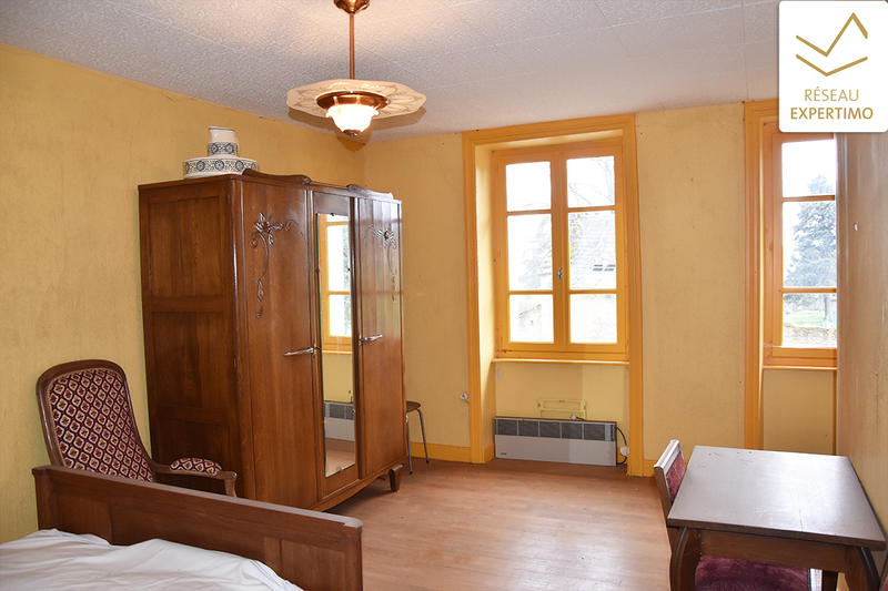 Maison - 93 m² - 4 pièces