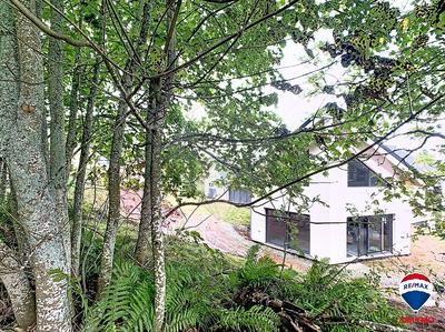 Maison - 300 m² - 10 pièces