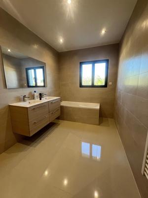 Maison - 130 m² - 4 pièces