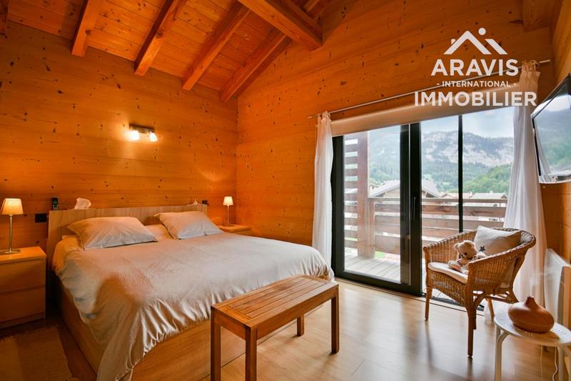 Châlet - 283 m² - 10 pièces