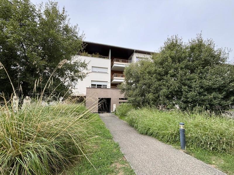 Studio - 27 m² - 1 pièce