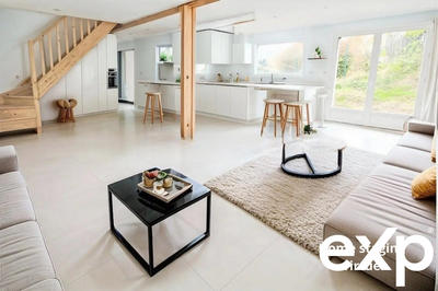 Maison - 136 m² - 5 pièces